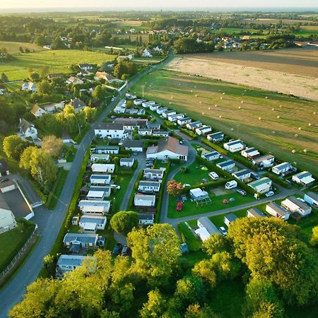 Le Clos Tranquille Hotel Gonneville-en-Auge Bagian luar foto