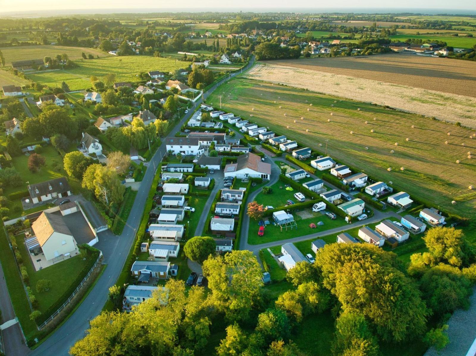 Le Clos Tranquille Hotel Gonneville-en-Auge Bagian luar foto